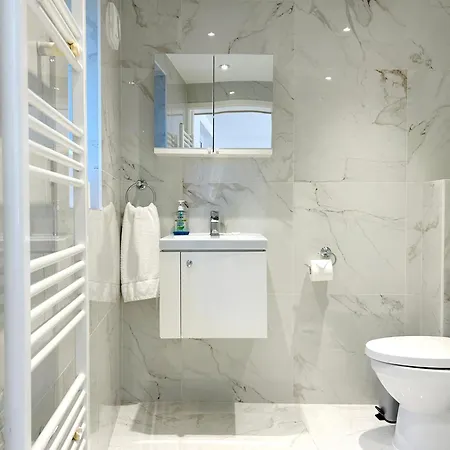 Stylish 1 Bedroom Flat With Parking In Oxford Exterior foto