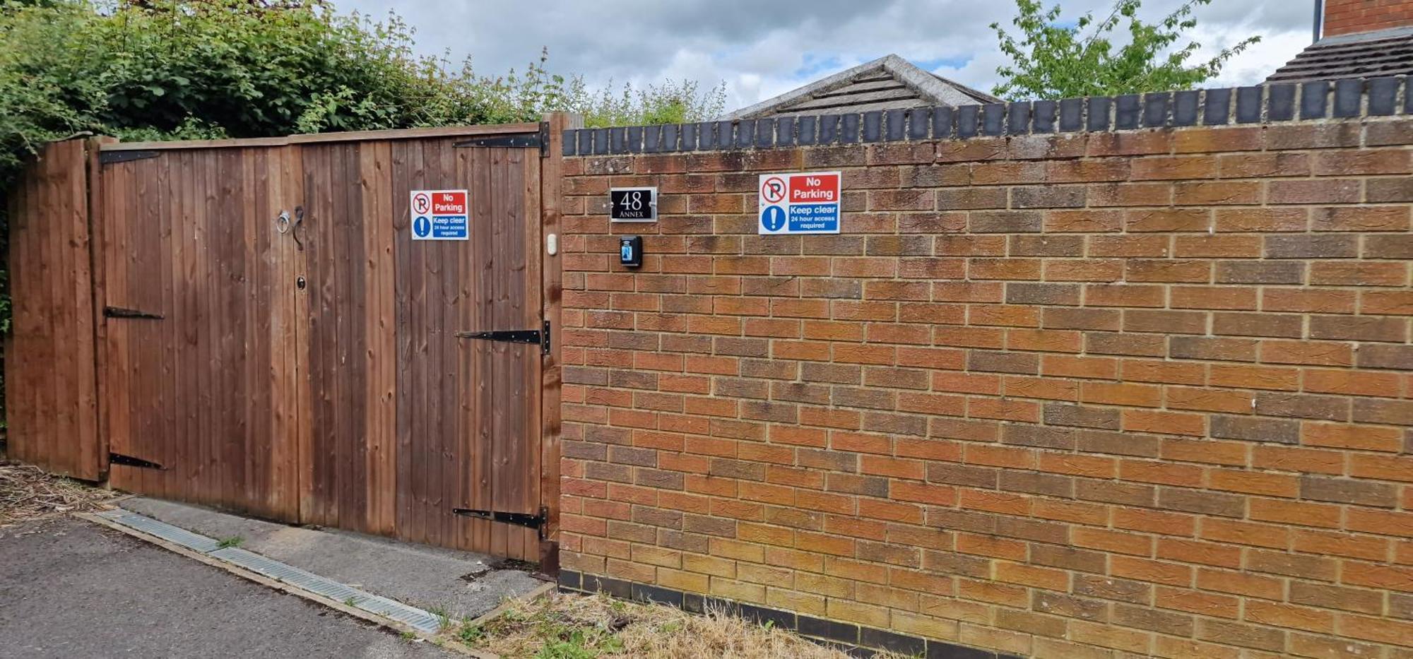 Stylish 1 Bedroom Flat With Parking In Apartment Oxford