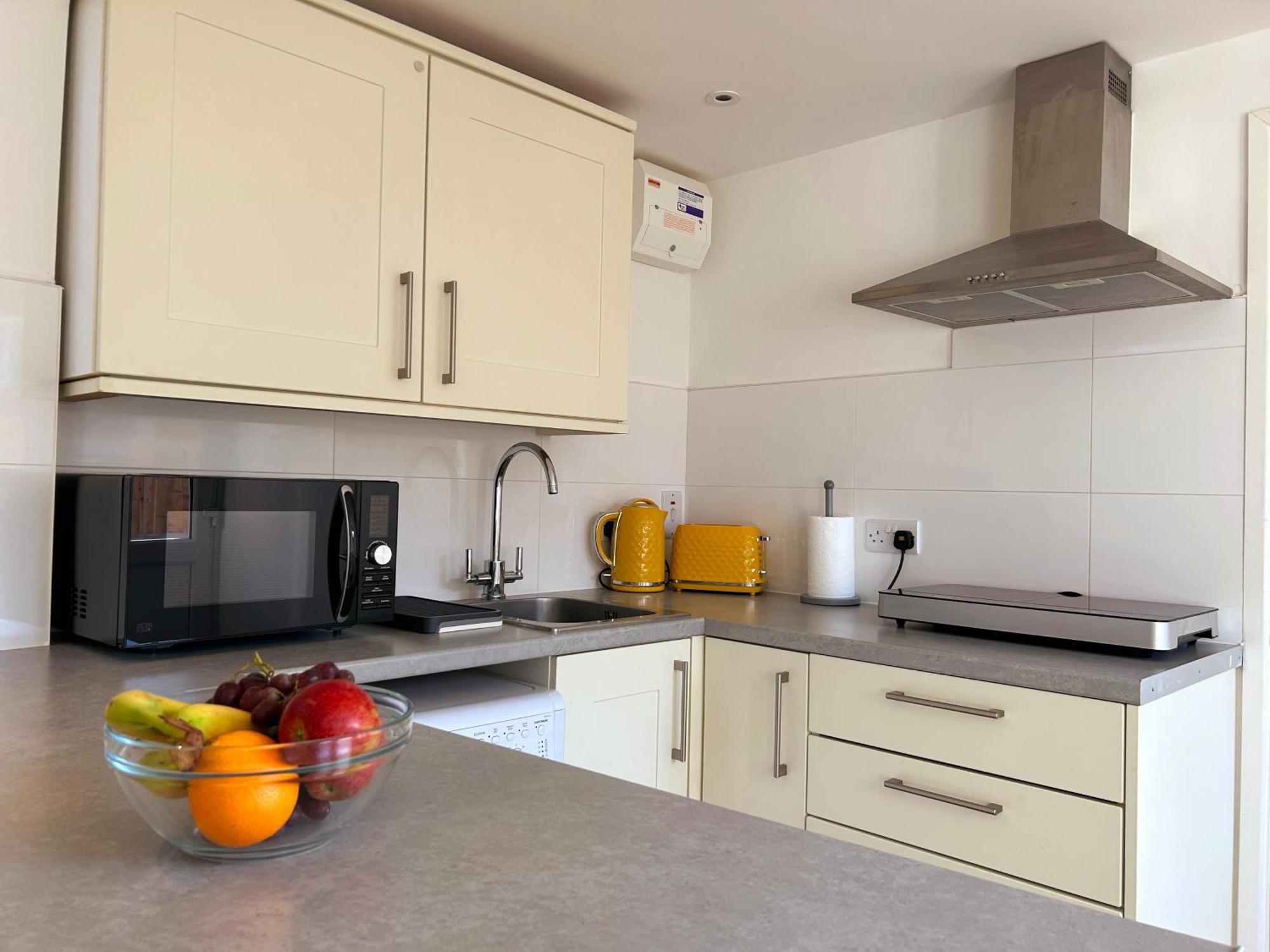 Apartment Stylish 1 Bedroom Flat With Parking In *